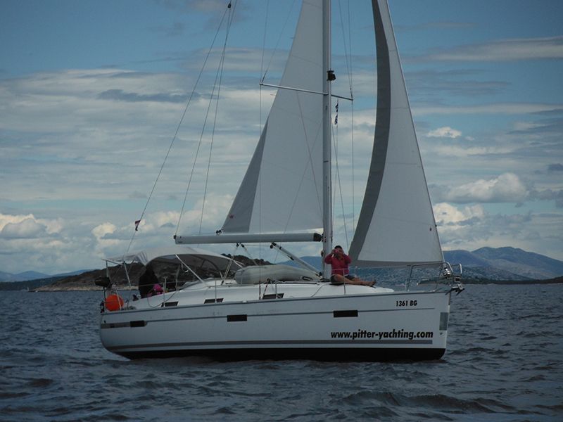 Bavaria Cruiser 36 