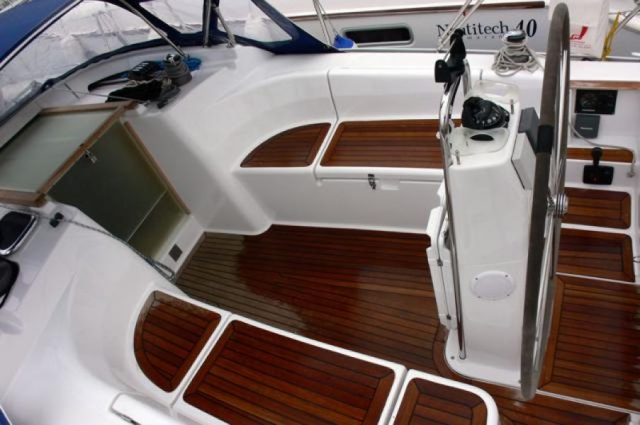 Hanse 370
