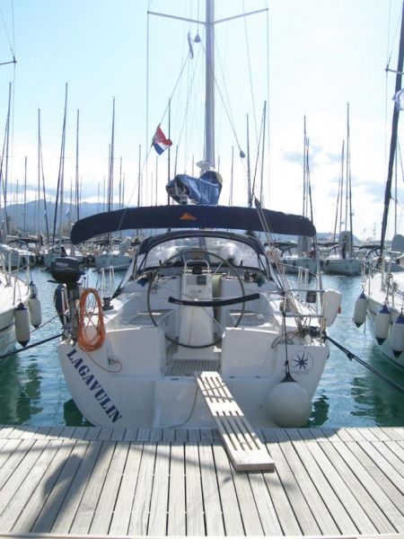 Hanse 370