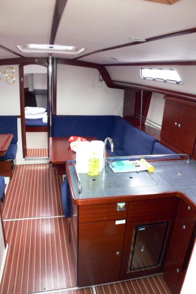 Hanse 370