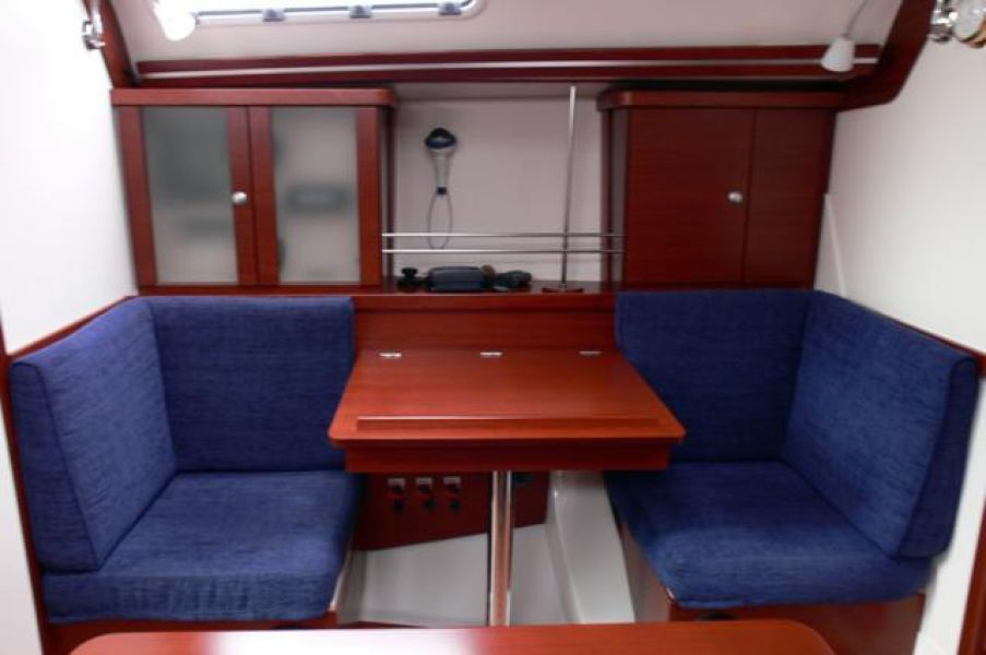 Hanse 370
