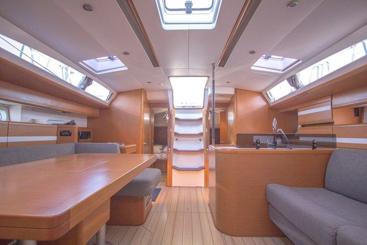 Jeanneau 53 - 4+1 cab