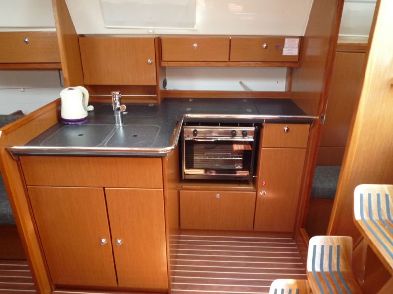 Bavaria Cruiser 36 