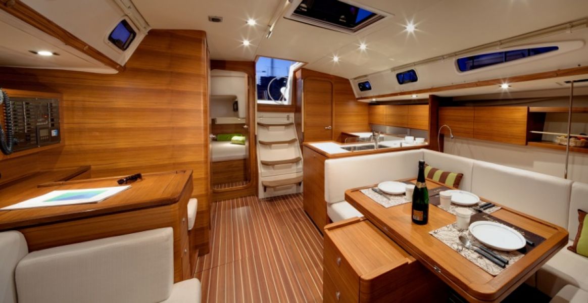Salona 44