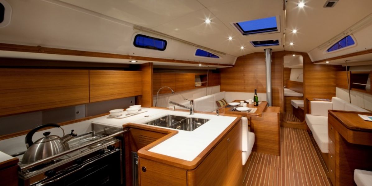 Salona 44