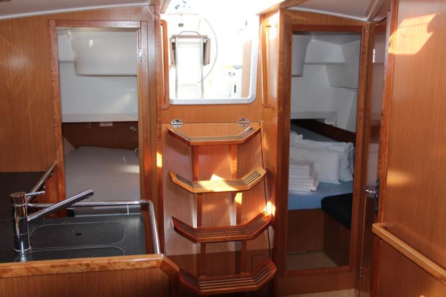 Bavaria Cruiser 36 