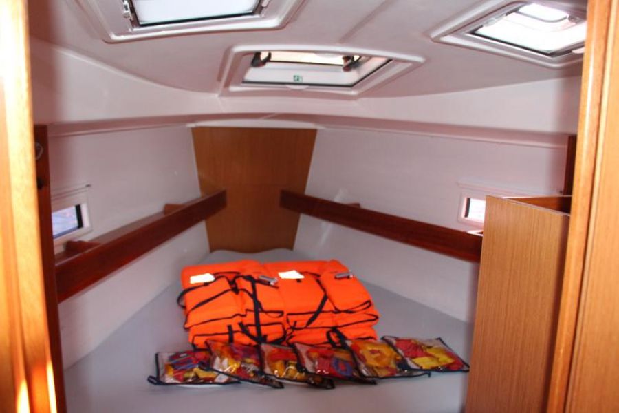 Bavaria Cruiser 36 