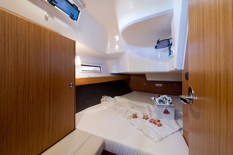 Bavaria Cruiser 37 - 3 cab