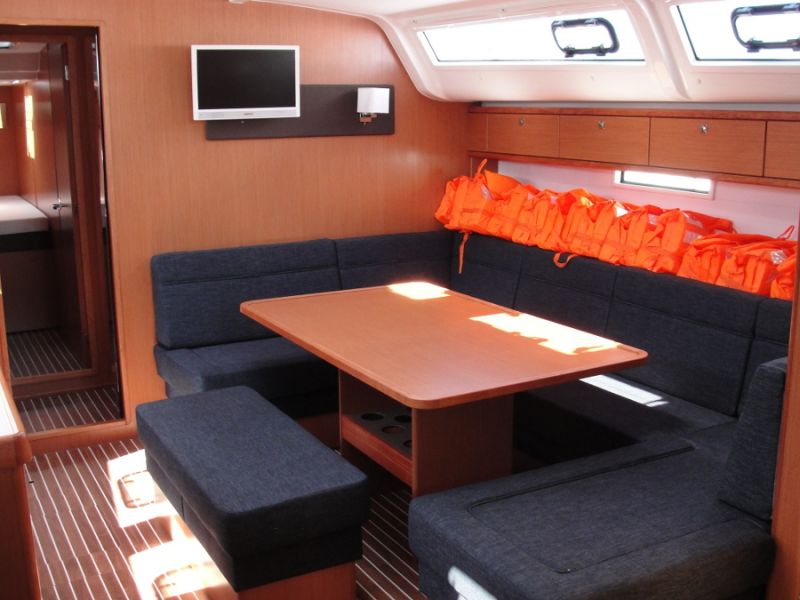 Bavaria Cruiser 51