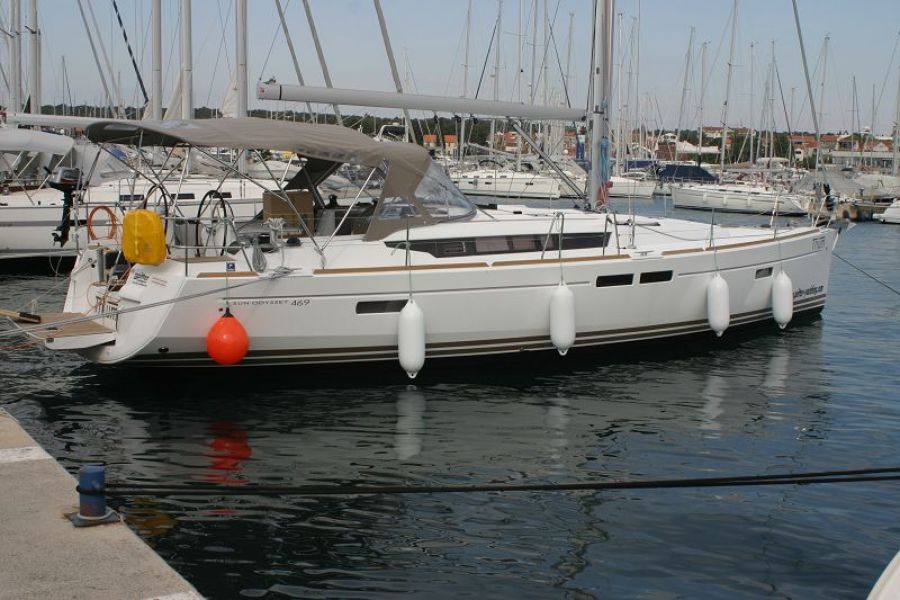 Sun Odyssey 469