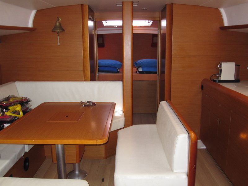 Sun Odyssey 469