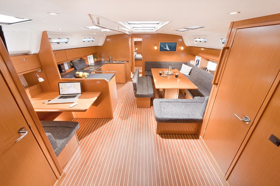 Bavaria Cruiser 50