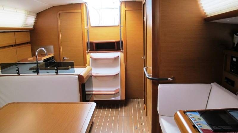Sun Odyssey 409