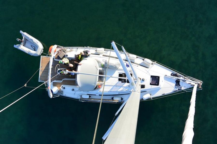 Bavaria Cruiser 33