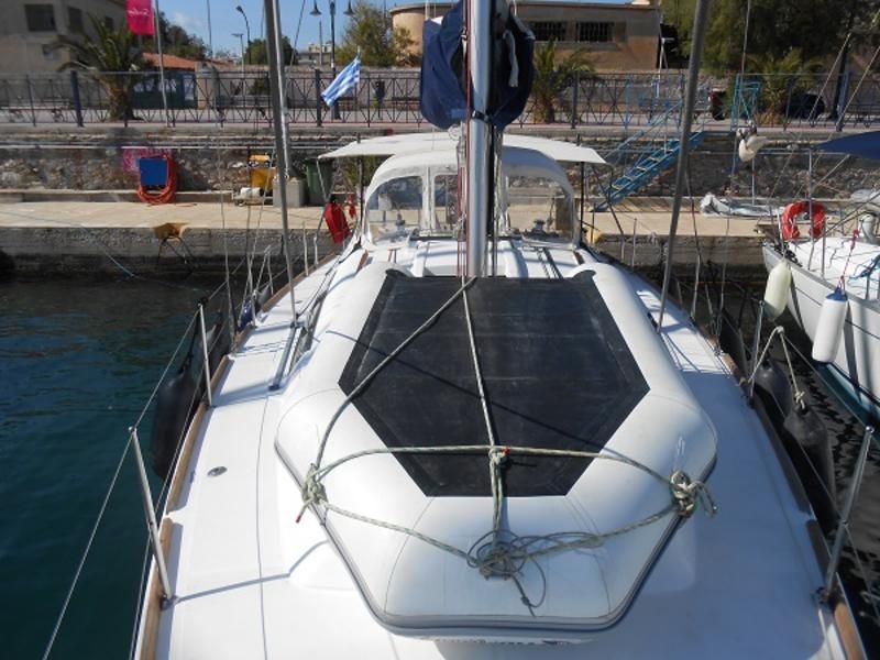 Oceanis 37