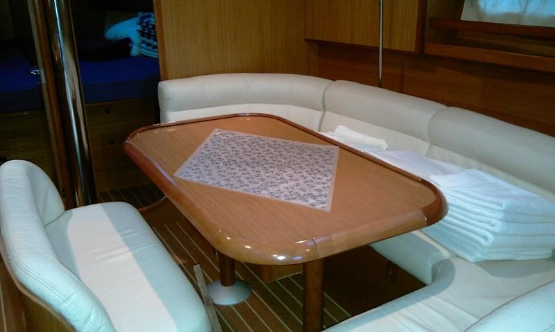 Sun Odyssey 45