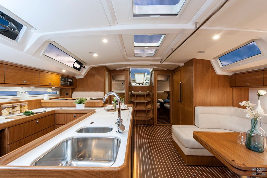 Bavaria 56 Cruiser - 5 + 1 cab