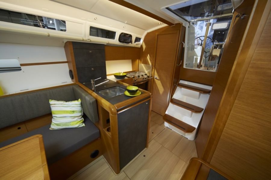 Sun Odyssey 349 - 2 cab