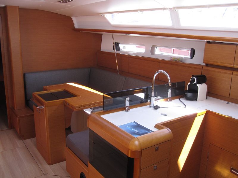 Sun Odyssey 409
