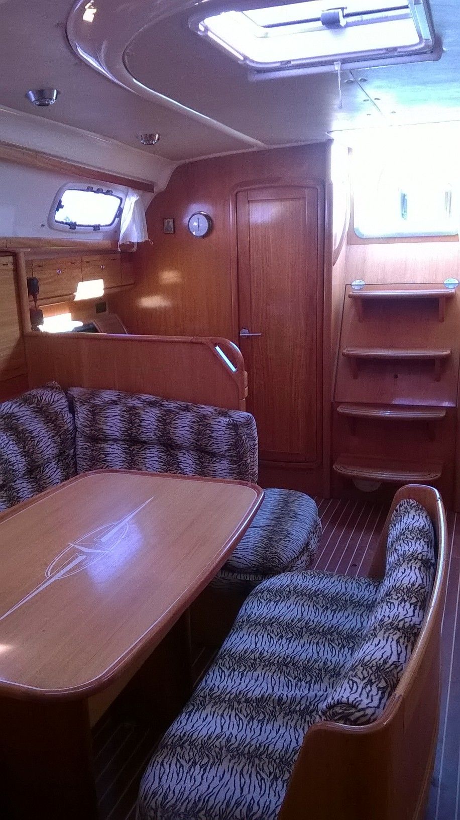 Bavaria 39