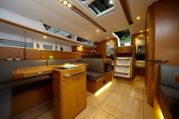 Sun Odyssey 439