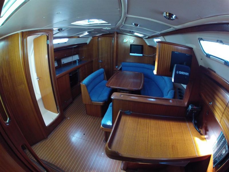 Bavaria 38