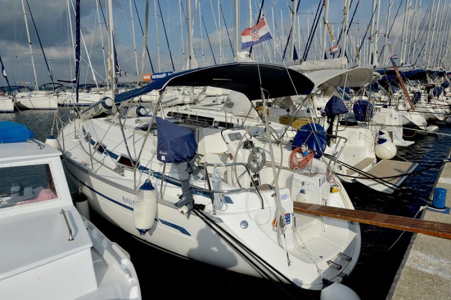 Bavaria 32 