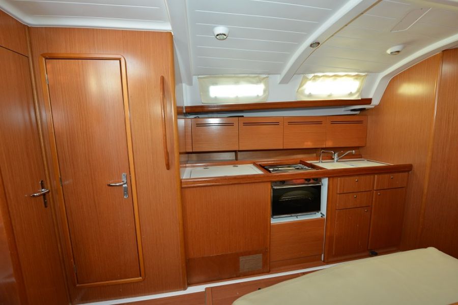 Salona 40-2(1)