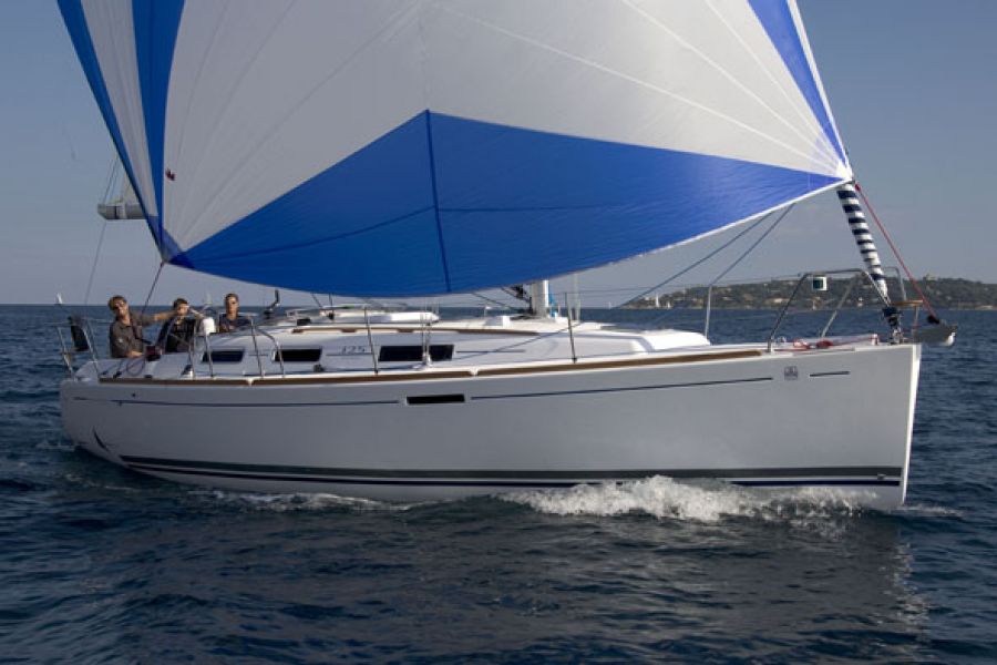Dufour 325 Grand Large
