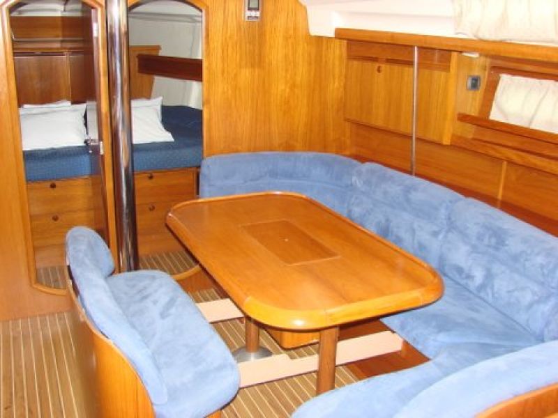 Sun Odyssey 45