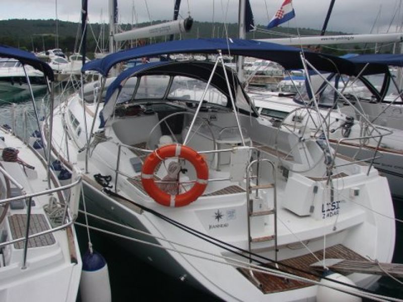 Sun Odyssey 45