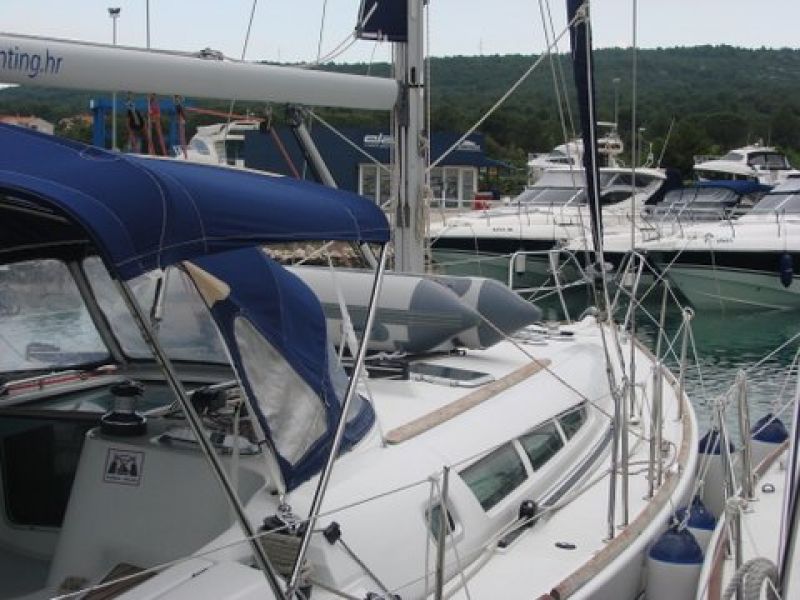 Sun Odyssey 45