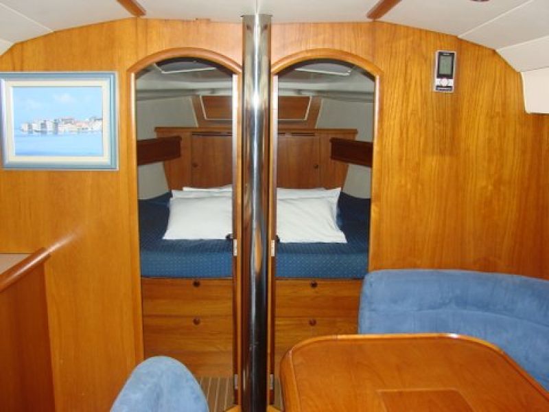 Sun Odyssey 45