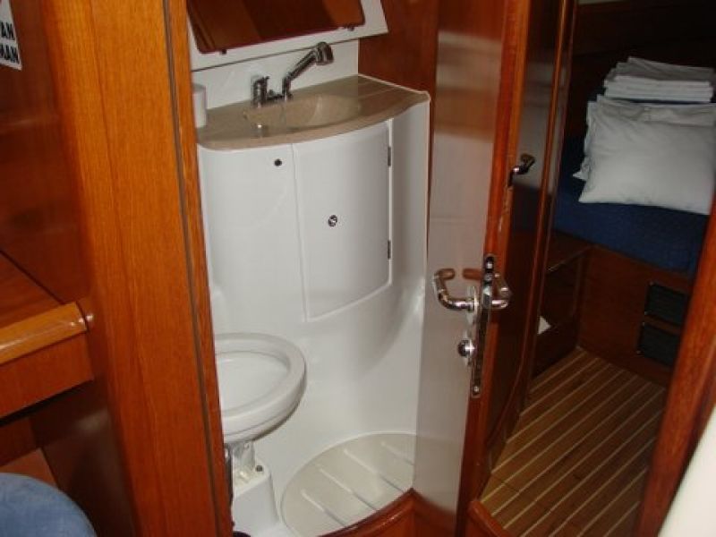 Sun Odyssey 45