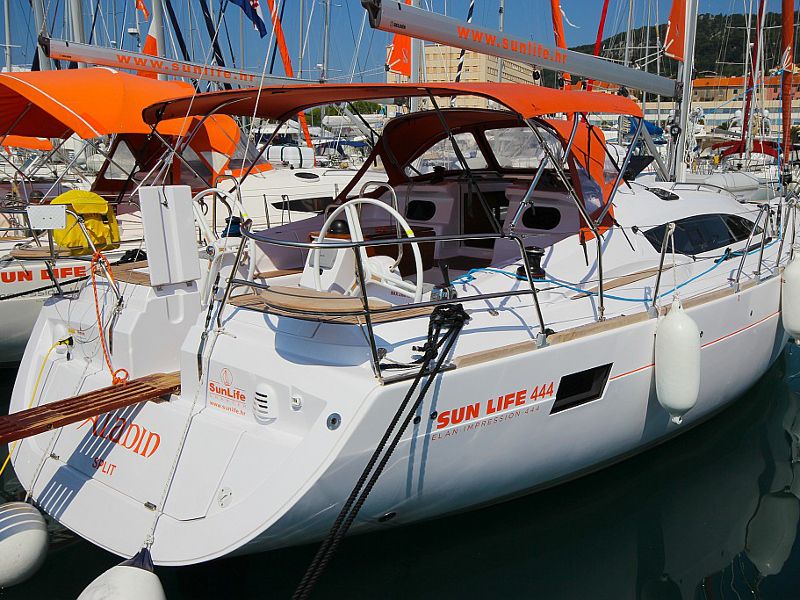 Elan 444 Impression