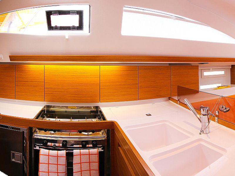 Elan 444 Impression