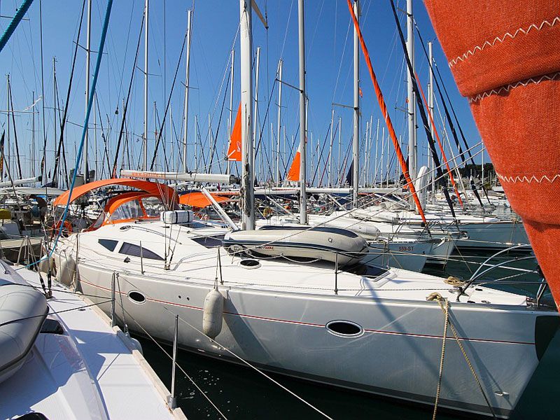 Elan 444 Impression