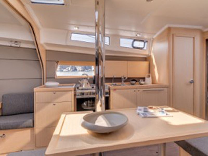 Beneteau - Oceanis 38