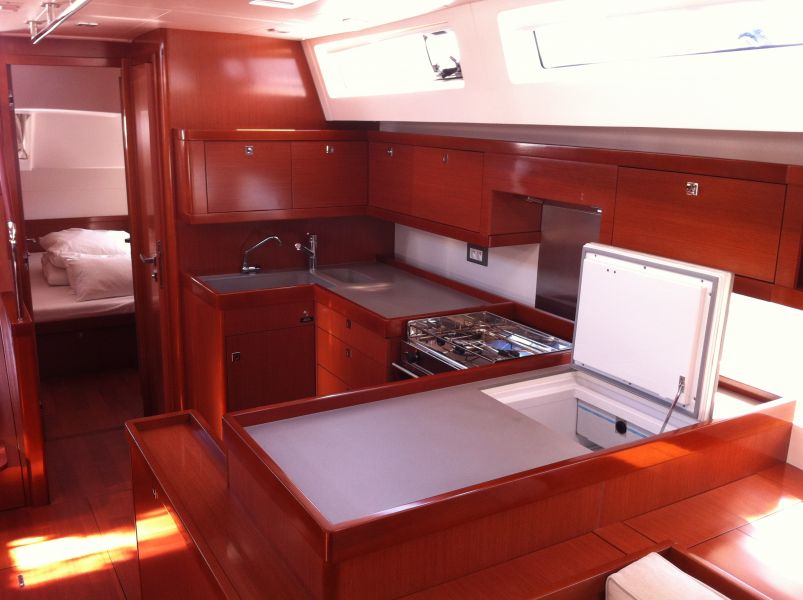 Oceanis 55