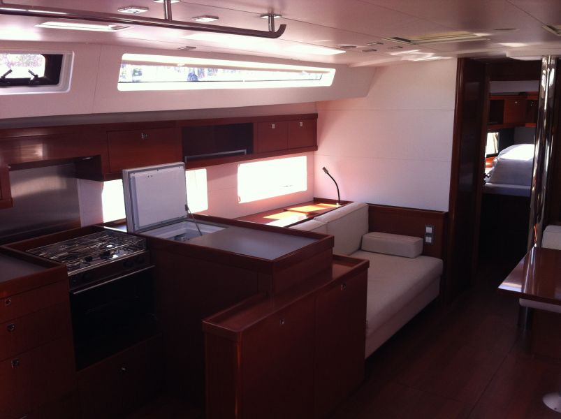 Oceanis 55