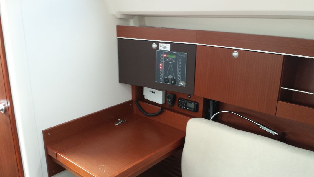 Hanse 345