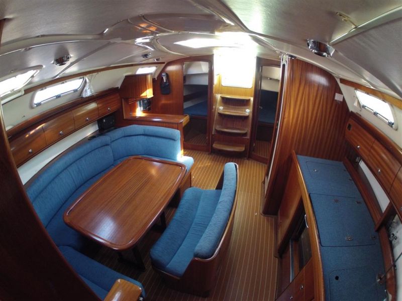 Bavaria 38