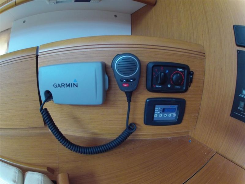 Jeanneau 53