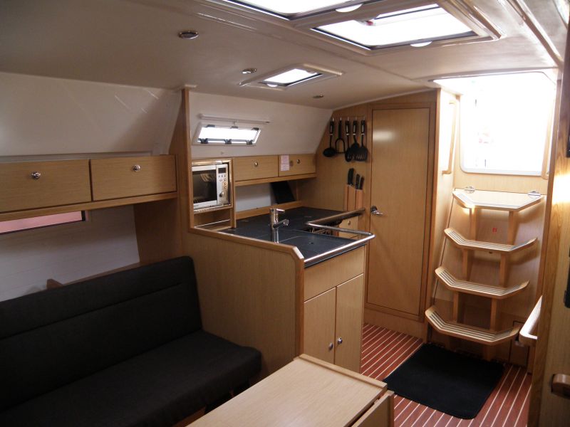 Bavaria 36 Cruiser (8)