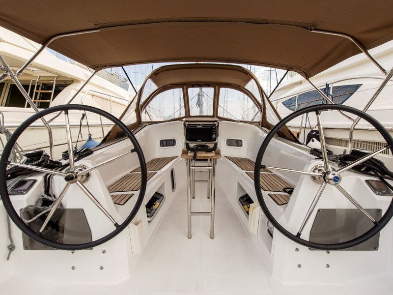 Sun Odyssey 349