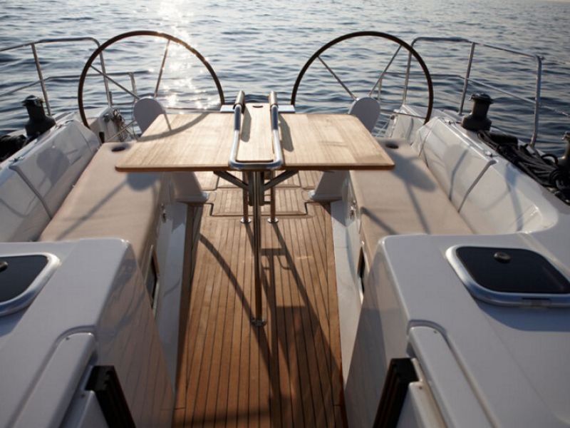 Hanse 445