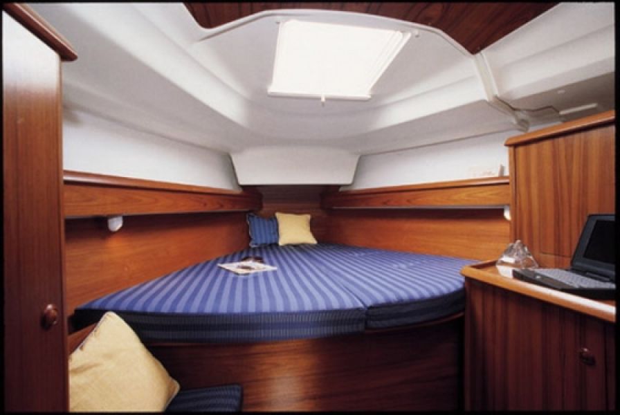 Sun Odyssey 40