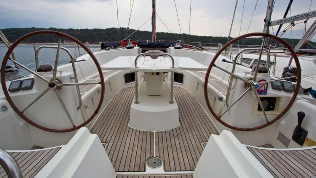 Sun Odyssey 49i