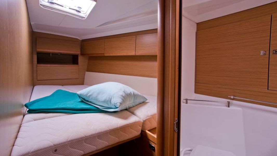 Sun Odyssey 49i