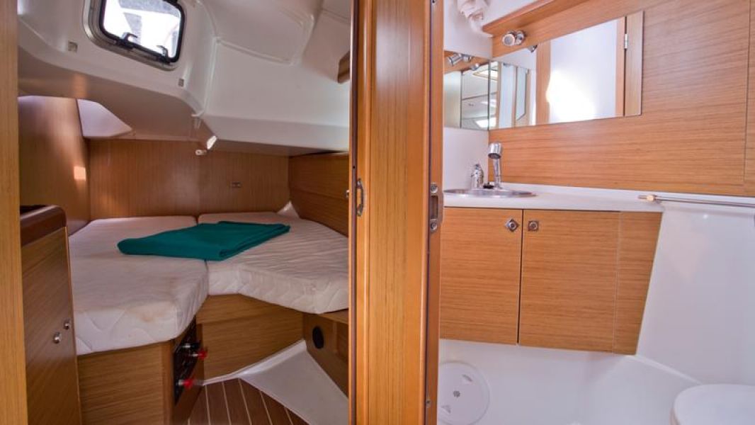 Sun Odyssey 49i